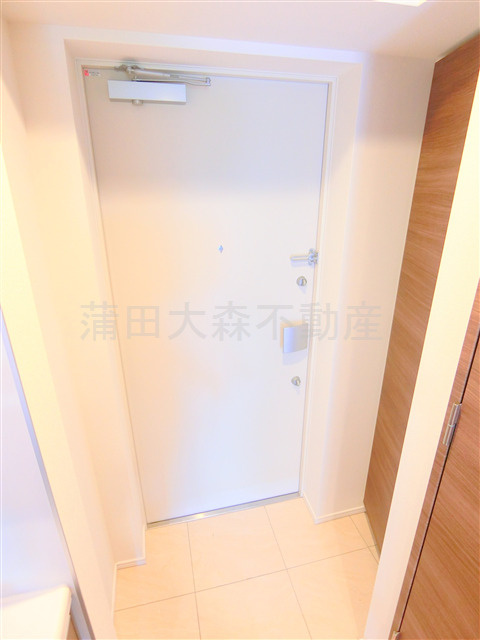 ラフィスタ蒲田南Ⅱの玄関