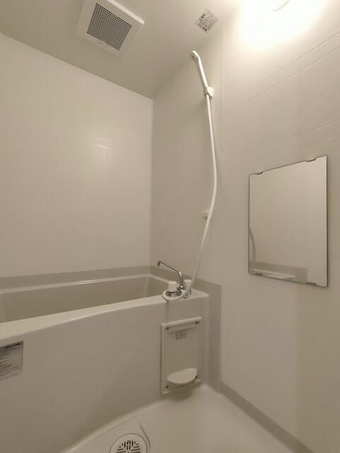 アネックス東川口の浴室