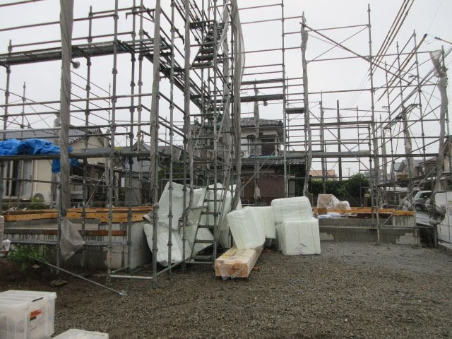 【仲介手数料無料】新築戸建　寄居町赤浜1198-6（大型平屋住宅　全1棟）の前面道路含む現地写真