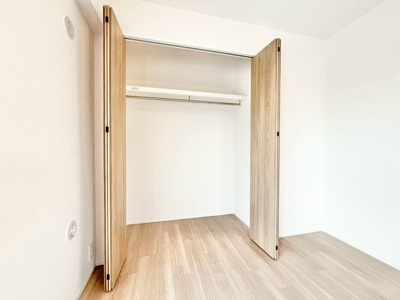 【収納】 | アンビエント千里山 | エイブル売買事業部では、箕面市・豊中市・吹田市・池田市・茨木市・高槻市の北摂エリア全域で、物件のご紹介を致しております。北摂エリアにて購入物件をお探しの際は、当社までお問合せ下さいませ。