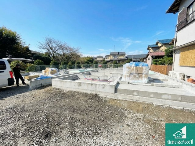 京都市西京区松室田中町　第1期　新築一戸建ての外観|周辺は落ち着いた街並みの住宅地！子育てがしやすい住環境です！まだ未完成ですが、現地でしかわからない事もございます。是非一度ご覧ください。