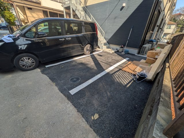 ウエストビレッジ実籾の駐車場