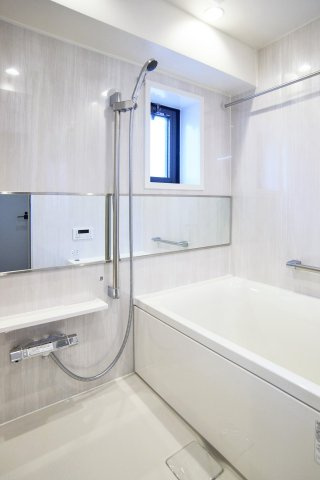 モアクレスト小竹向原の浴室|モアクレスト小竹向原：浴室乾燥機・追焚機能が付いた浴室です！