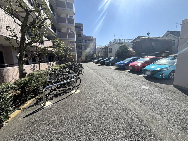 モアクレスト小竹向原の駐車場|モアクレスト小竹向原：敷地内に駐車場もございます！（空き要確認）