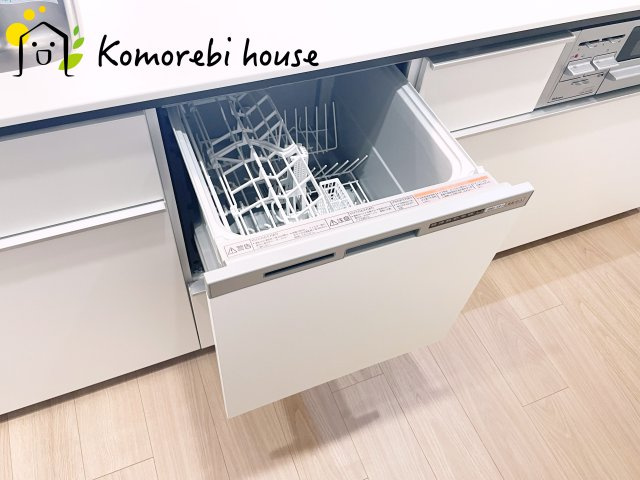 キャッスル伊奈のキッチン|コンパクトなキッチンで掃除もラクラク
