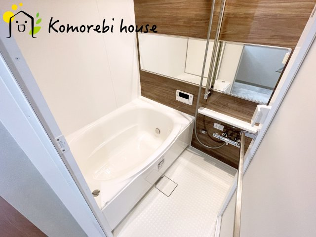 キャッスル伊奈の浴室|コンパクトで使いやすいお風呂です