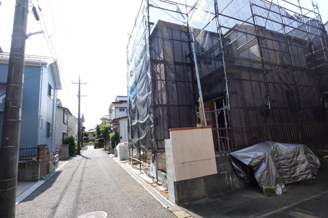 川越市霞ヶ関北４丁目　4LDK新築戸建の前面道路含む現地写真