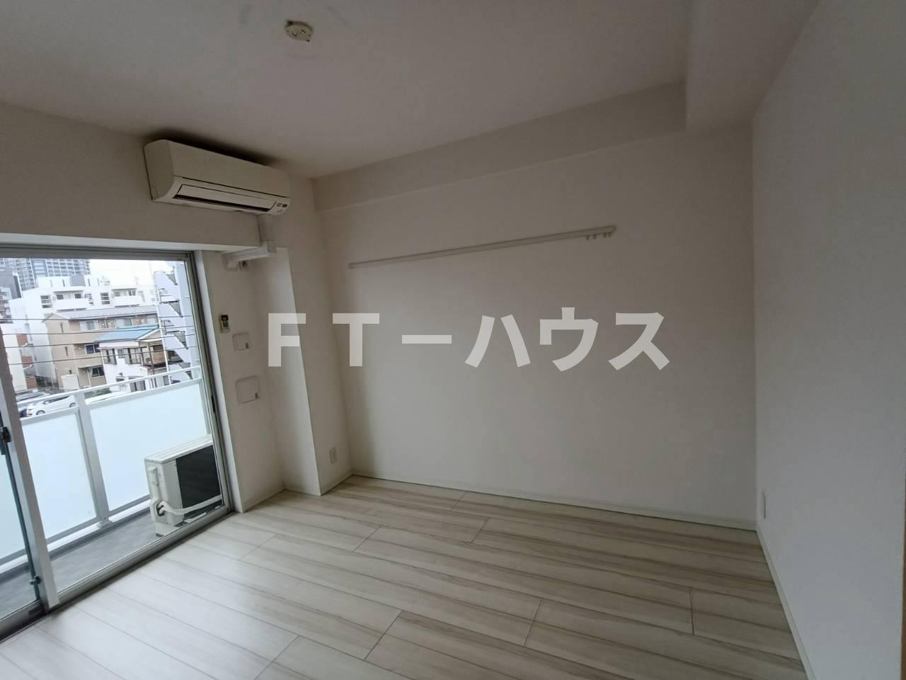 オーキッドレジデンス船橋本町の居間・リビング