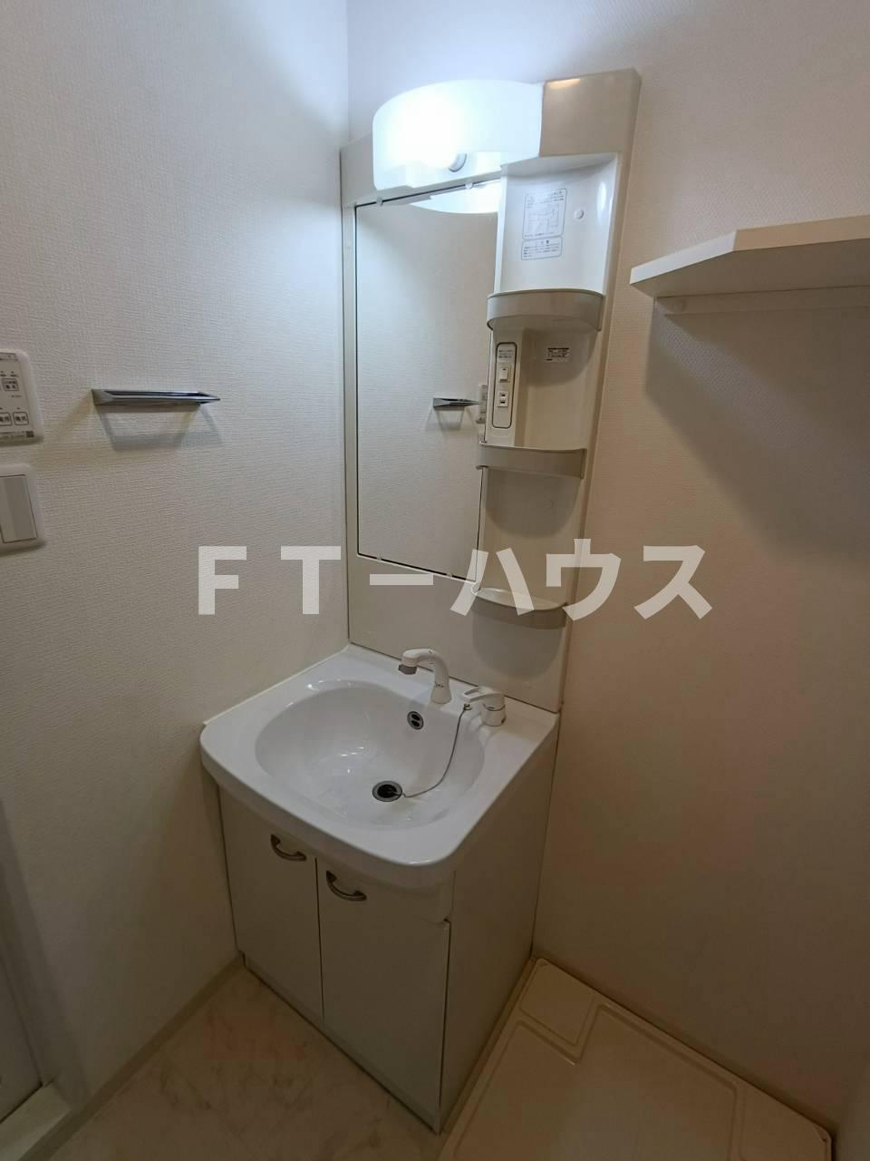 オーキッドレジデンス船橋本町の独立洗面台