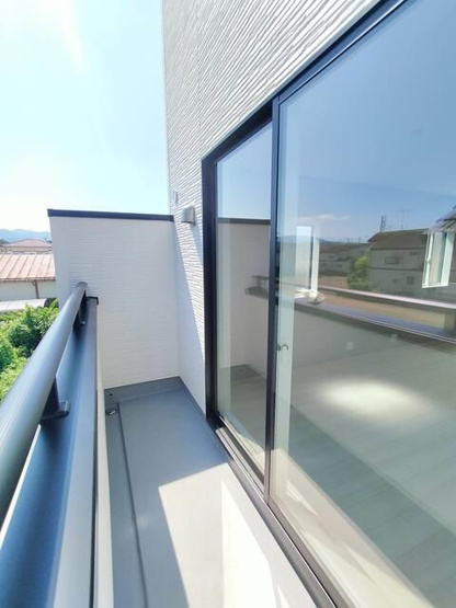 【バルコニー】 | BLOOMING MAISON八王子市諏訪町(ブルーミングメゾンハチオウジシスワマチ)