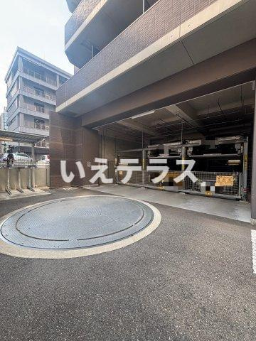 S-RESIDENCE神戸磯上通の駐車場