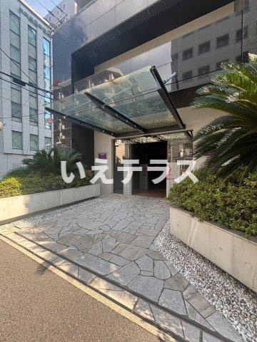 S-RESIDENCE神戸磯上通のエントランス