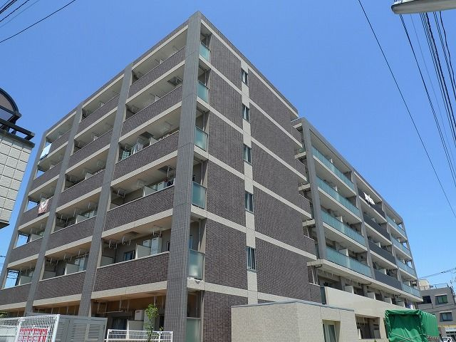グランクレシアの外観