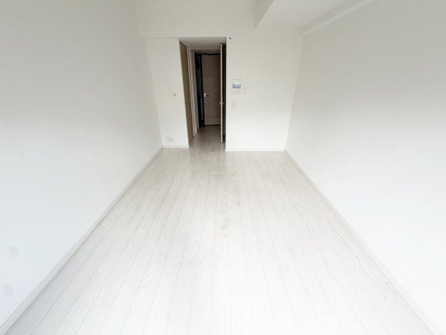 サムティ江坂レガーロの洋室