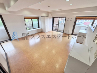 【居間・リビング】 | ブルックス神戸 | 南東角部屋♪通風・採光・眺望良好です♪
