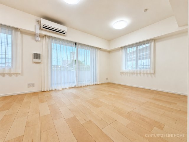 【居間・リビング】 | グランノエル南町田 | ゆったり過ごせる居間です