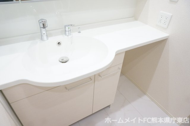 クレール　B棟の独立洗面台