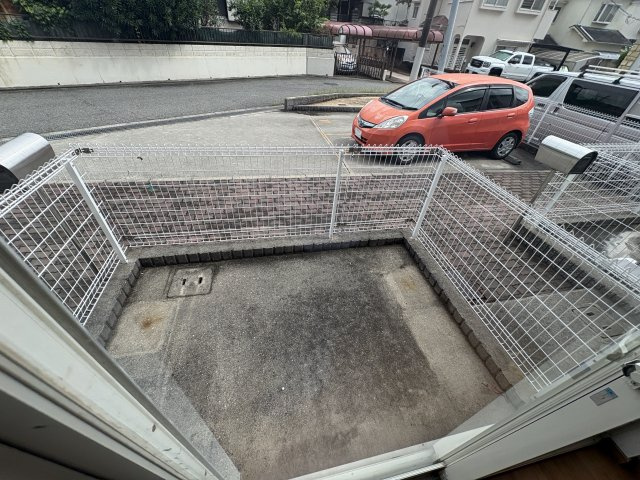 ヴェルナール谷八木の庭