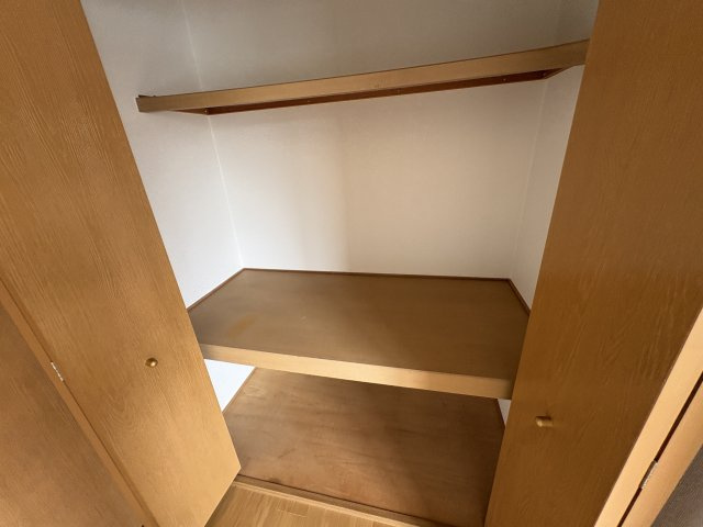 ヴェルナール谷八木の収納