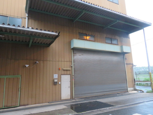 戸田市南町の倉庫