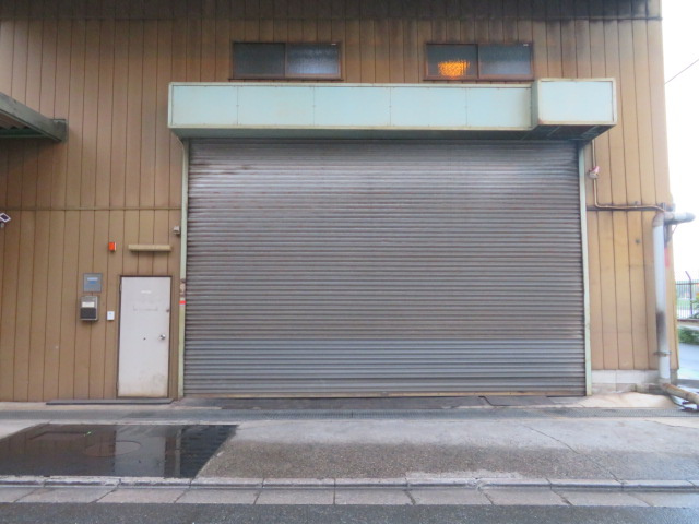 戸田市南町の倉庫