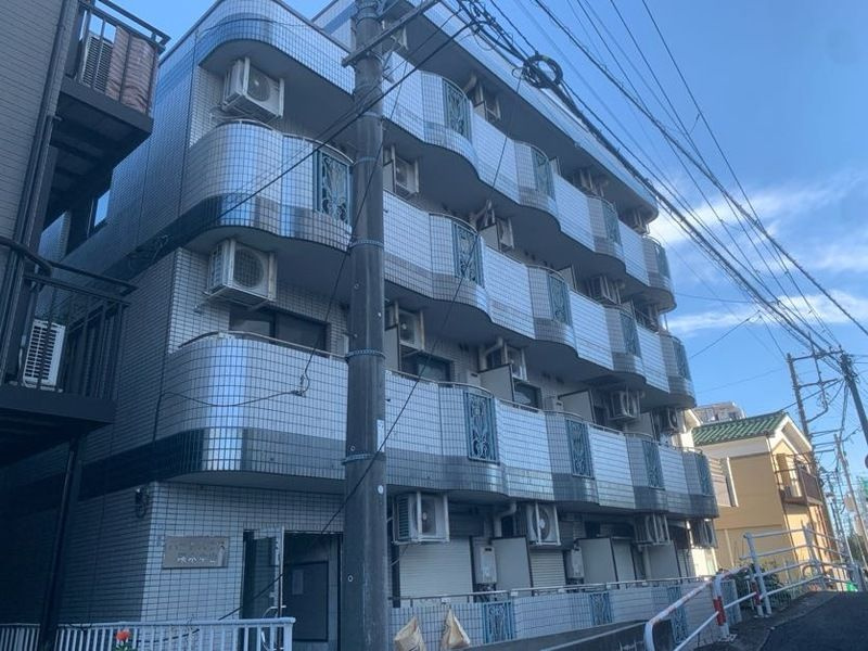 ハートハウス原木中山の外観