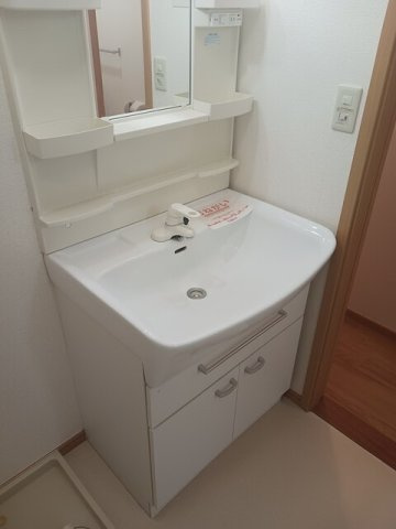 メゾン　ルミエールＢの洗面所
