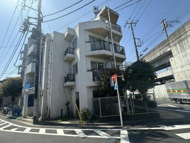 トップ北千住の外観