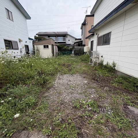 室蘭市日の出町2丁目31-76戸建の庭