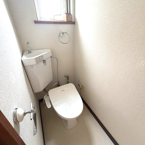 室蘭市日の出町2丁目31-76戸建のトイレ