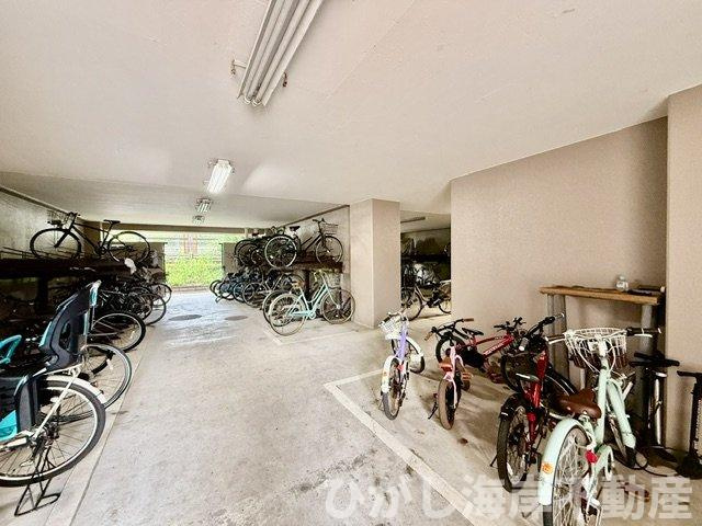 ライオンズガーデン湘南緑が浜の駐輪場|敷地内駐輪場