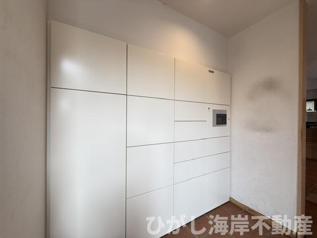 ライオンズガーデン湘南緑が浜の設備|宅配ボックス