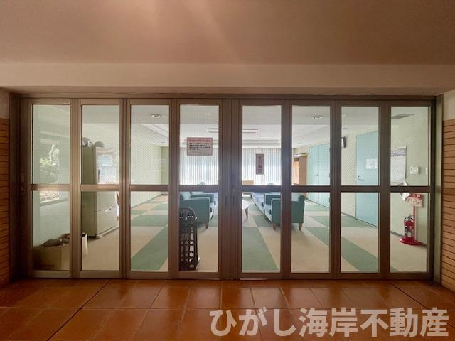 ライオンズガーデン湘南緑が浜のロビー|共有スペース
