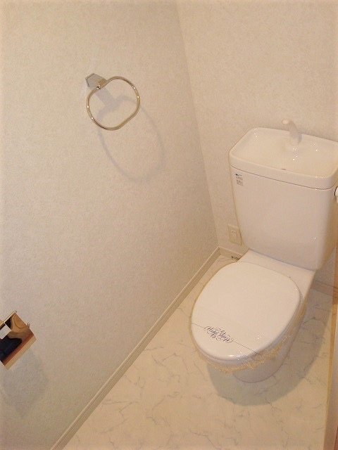 新品家具付きマンション清川27(KaGood福岡)のトイレ