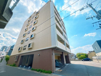 【外観】 | ラファセエスティーロ箱崎駅前☆仲介手数料無料☆ | 12帖LDKと6帖洋室をつなぐ可動式間仕切りが魅力。開けて大きな一部屋として、閉めて独立したプライベート空間として使える便利な間取りのお部屋です。