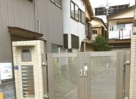 エクセルヴィラのエントランス