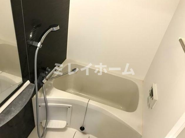 Log武蔵小山の浴室