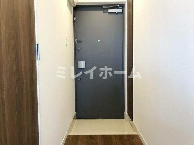 Log武蔵小山の玄関