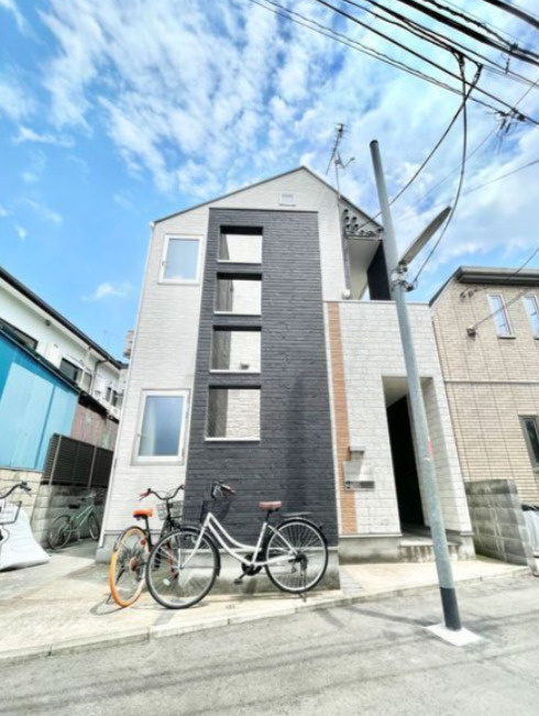 新宿区北新宿２丁目のアパート