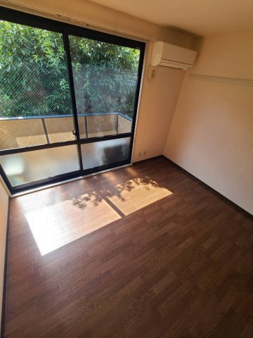 Step夙川の寝室