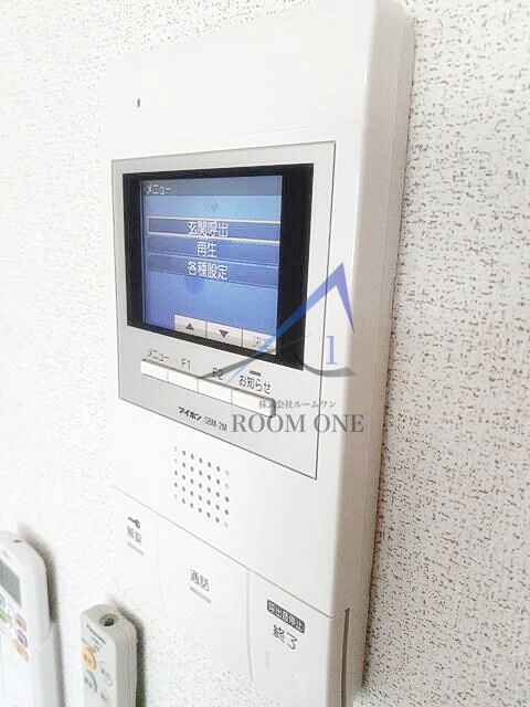 グラスハーモニーのセキュリティ|モニター付インターホンです。