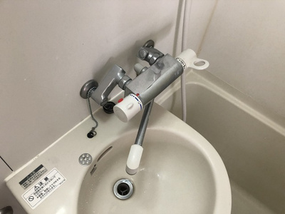 【洗面所】 | ヴィラ泉町 | スペースが確保できる洗面所です