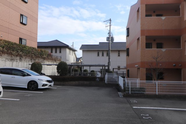 【駐車場】 | ソレイユ