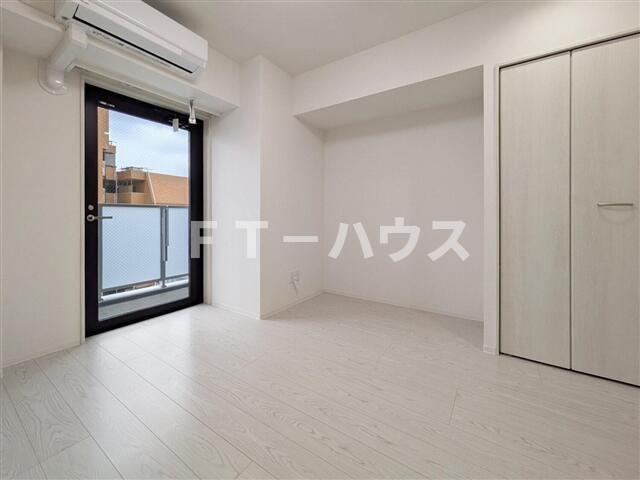 Alivis船橋Eastの居間・リビング