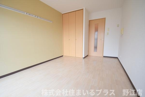 コータコートの洋室