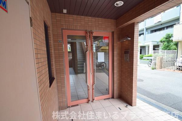 コータコートのエントランス
