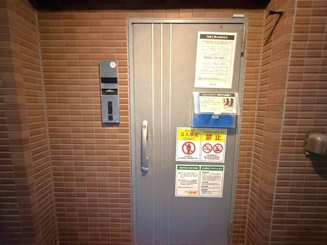 ミオカステーロ新小岩のその他共用部分|防犯性を高めたダブルロックドアが、心地よい暮らしを支えます。