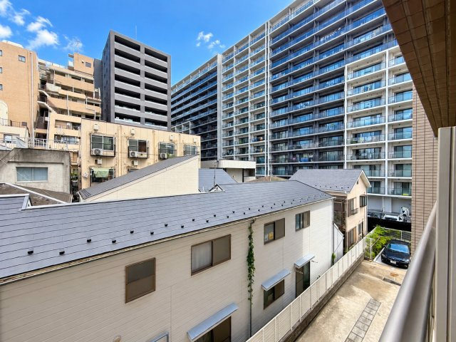 ミオカステーロ新小岩の展望|家に帰るたび、ほっと心が和らぐ開放的な眺望が広がります。