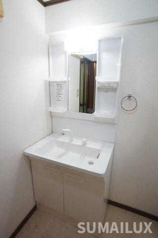 熊本市東区戸島西１丁目の賃貸マンションの独立洗面台