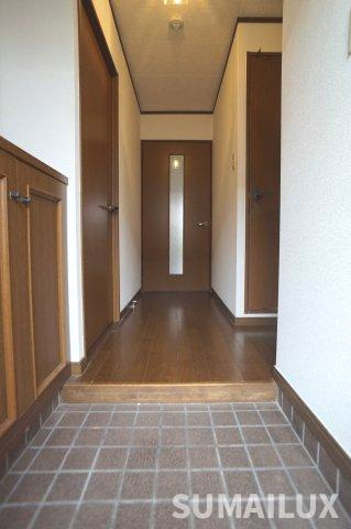 熊本市東区戸島西１丁目の賃貸マンションの玄関